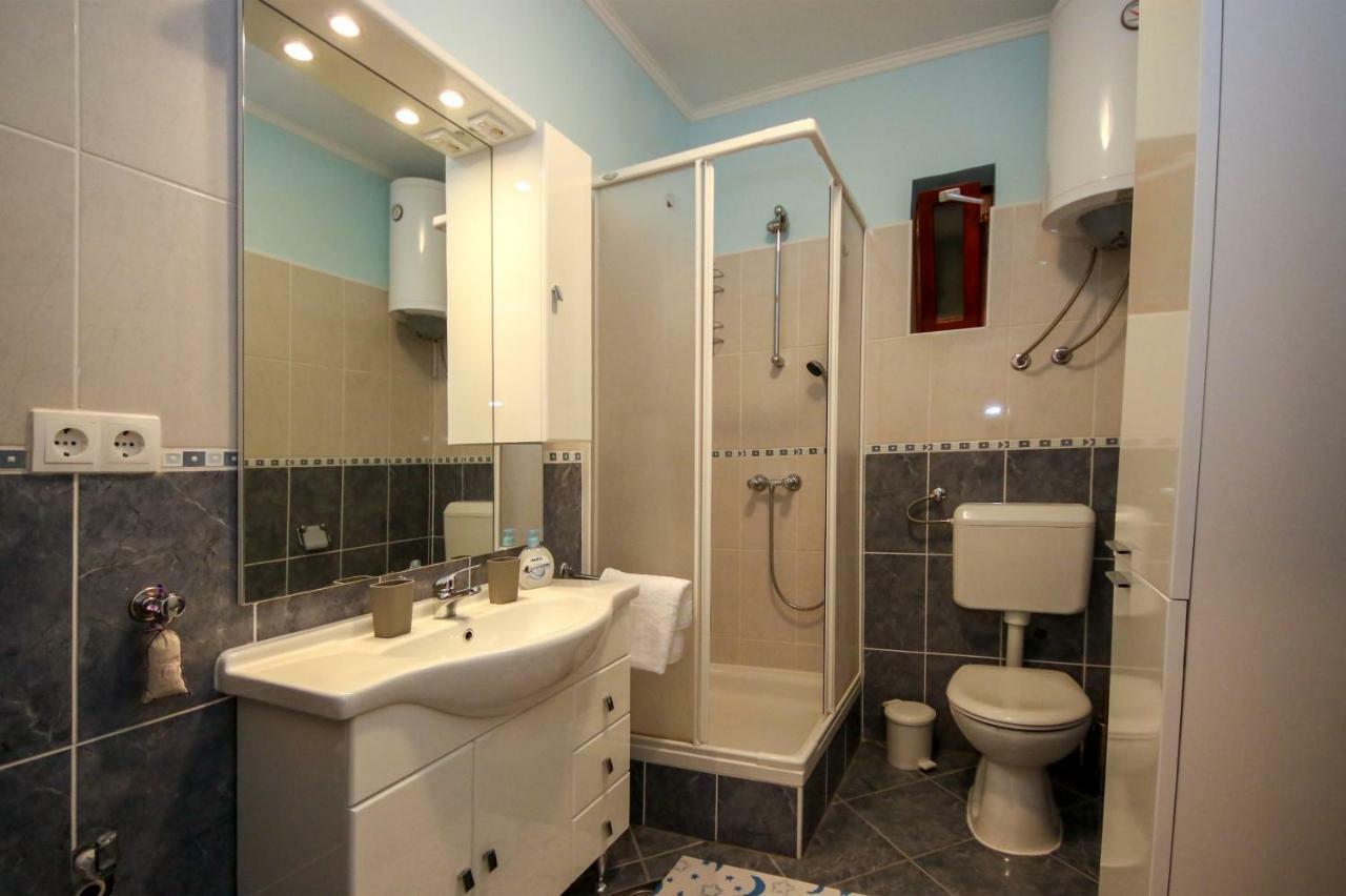 Apartment Nakic Vrpolje Esterno foto
